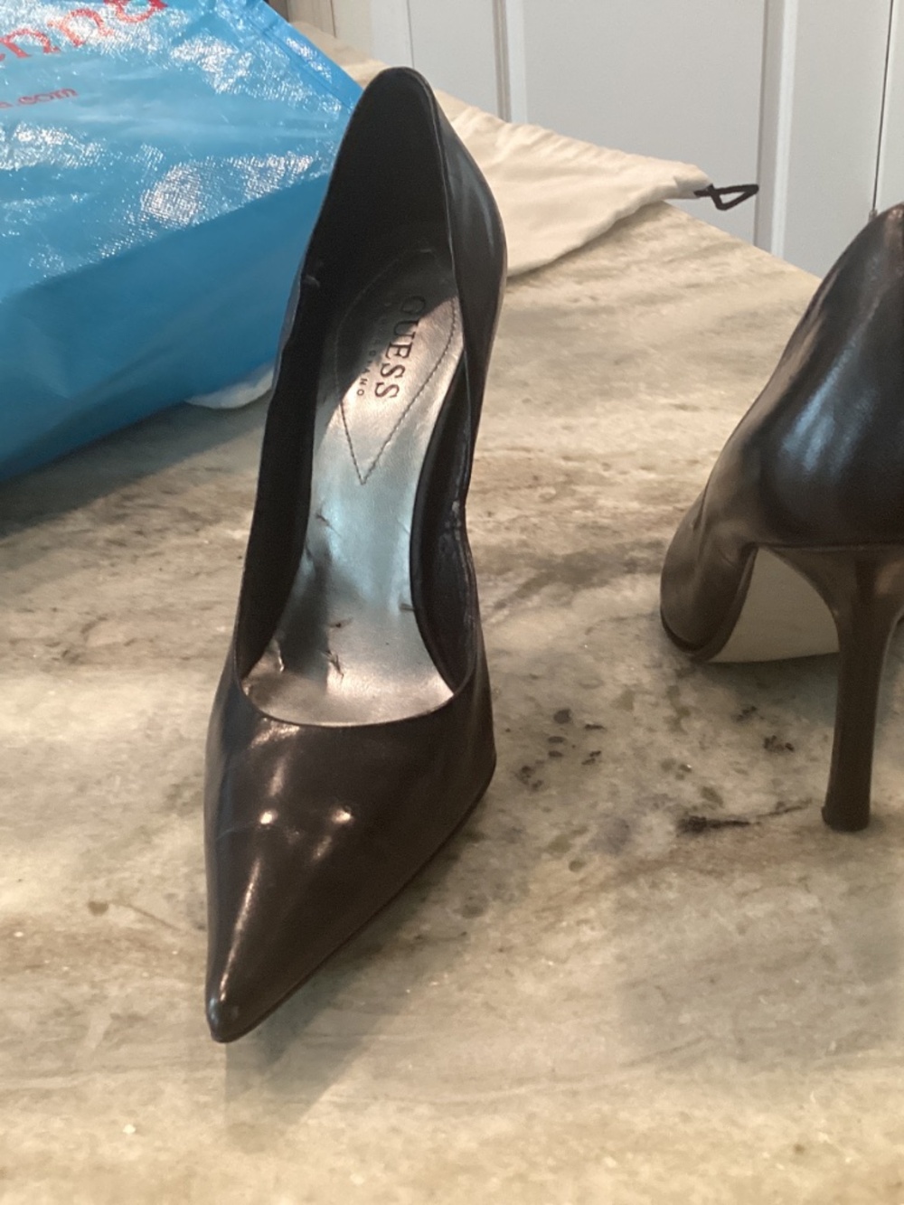 Guess Carrie classic pumps - Picture 3 of 3
